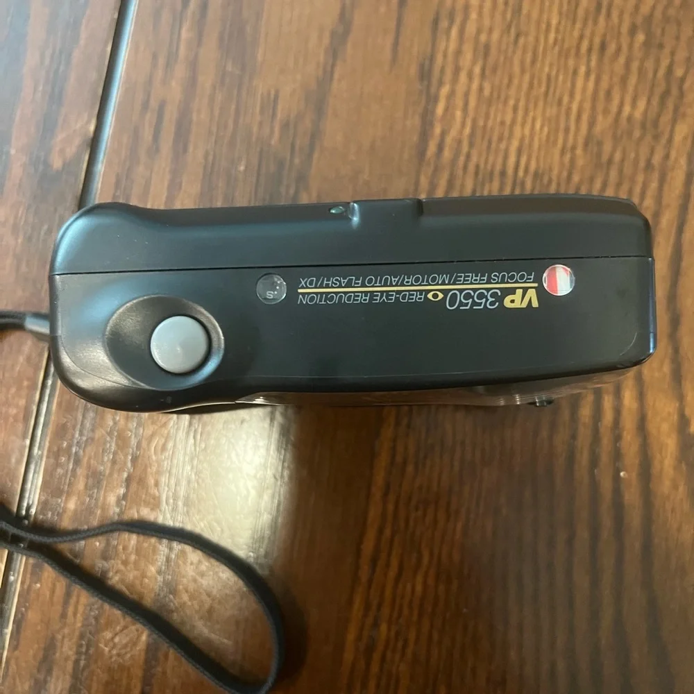 Vivitar VP3550 Focus Free Point & Shoot 35mm Film Camera